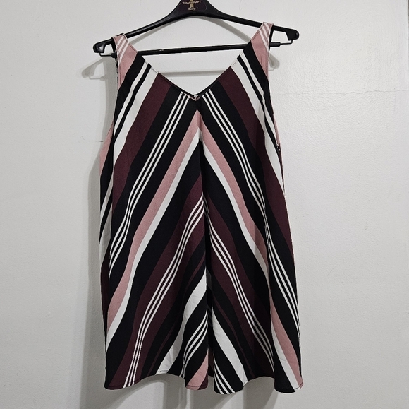 Lane Bryant Sleeveless V-Neck Striped Tank Top. Size 14 Large - Picture 2 of 3